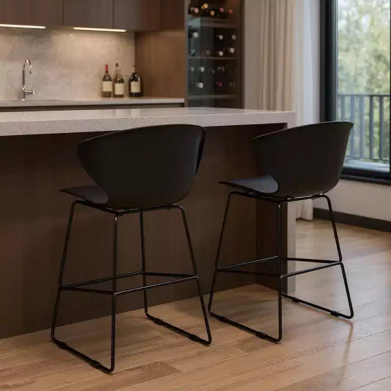 Set di 2 sedie da bar da 76 cm con schienale basso in plastica resistente e metallo nero