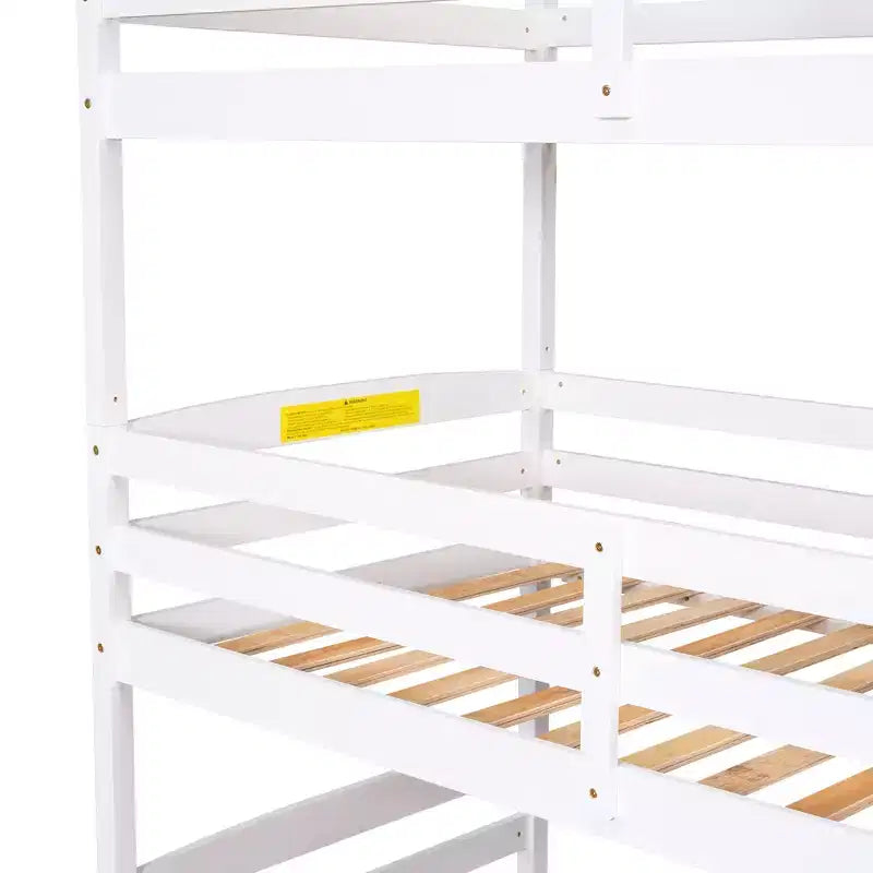 Letto a castello triplo a una piazza con scala portaoggetti, design separato per bambini
