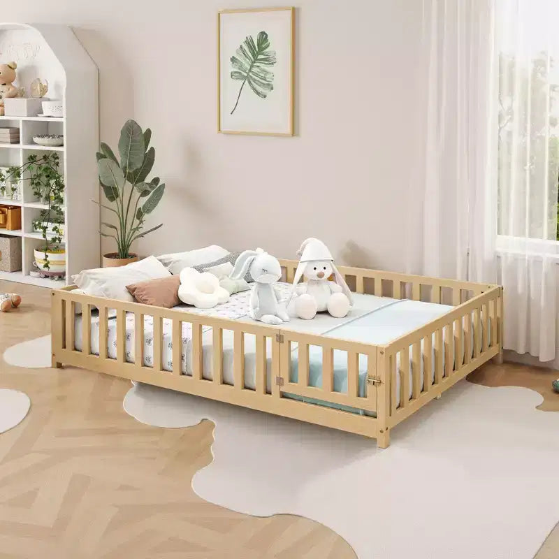 Letto Montessori a terra di dimensioni standard per bambini con doghe di supporto e sponde di protezione